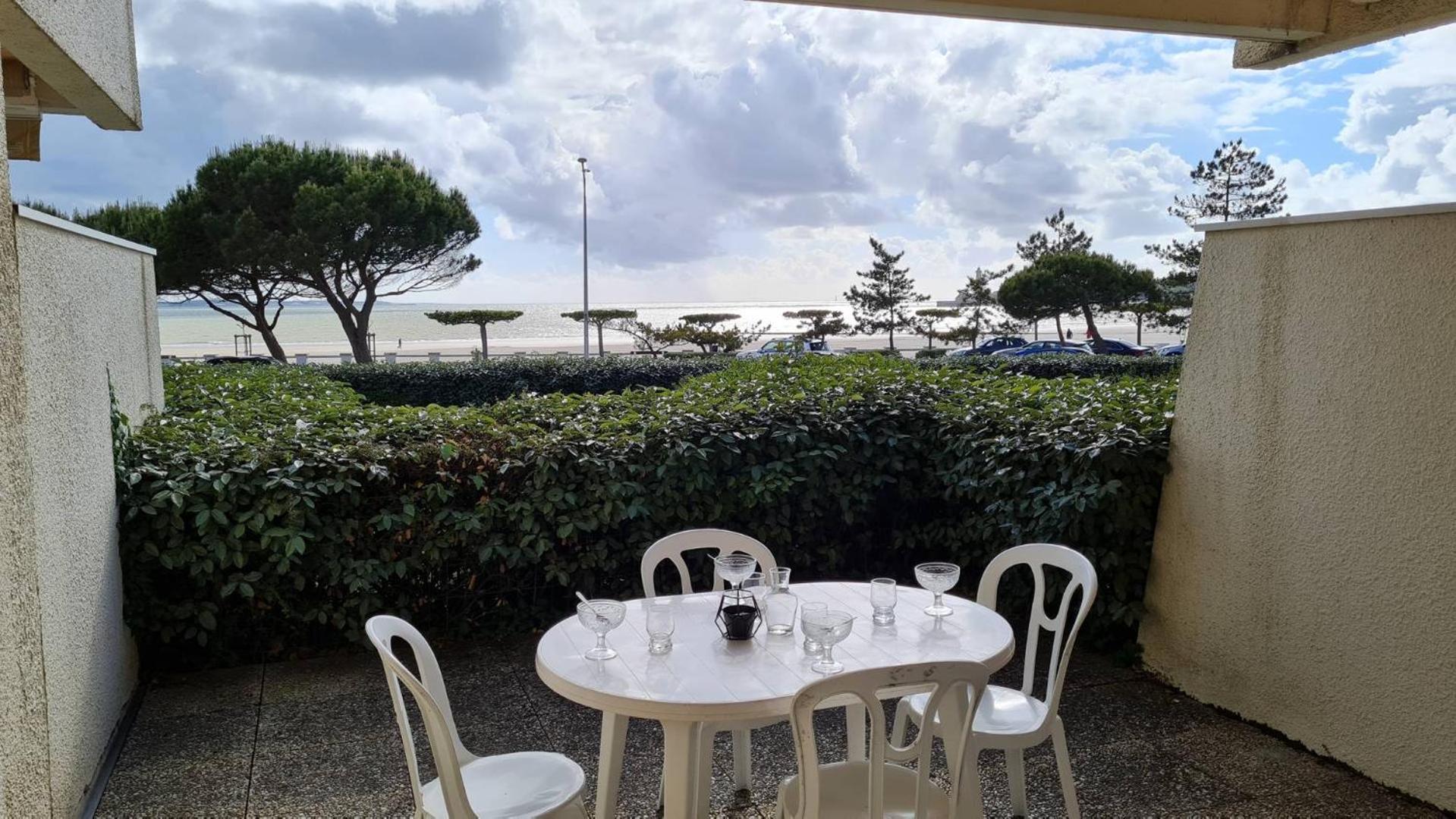 Saint Georges De Didonne - Vue Mer Pour Ce Studio Cosy En Rez-De-Chaussee エクステリア 写真